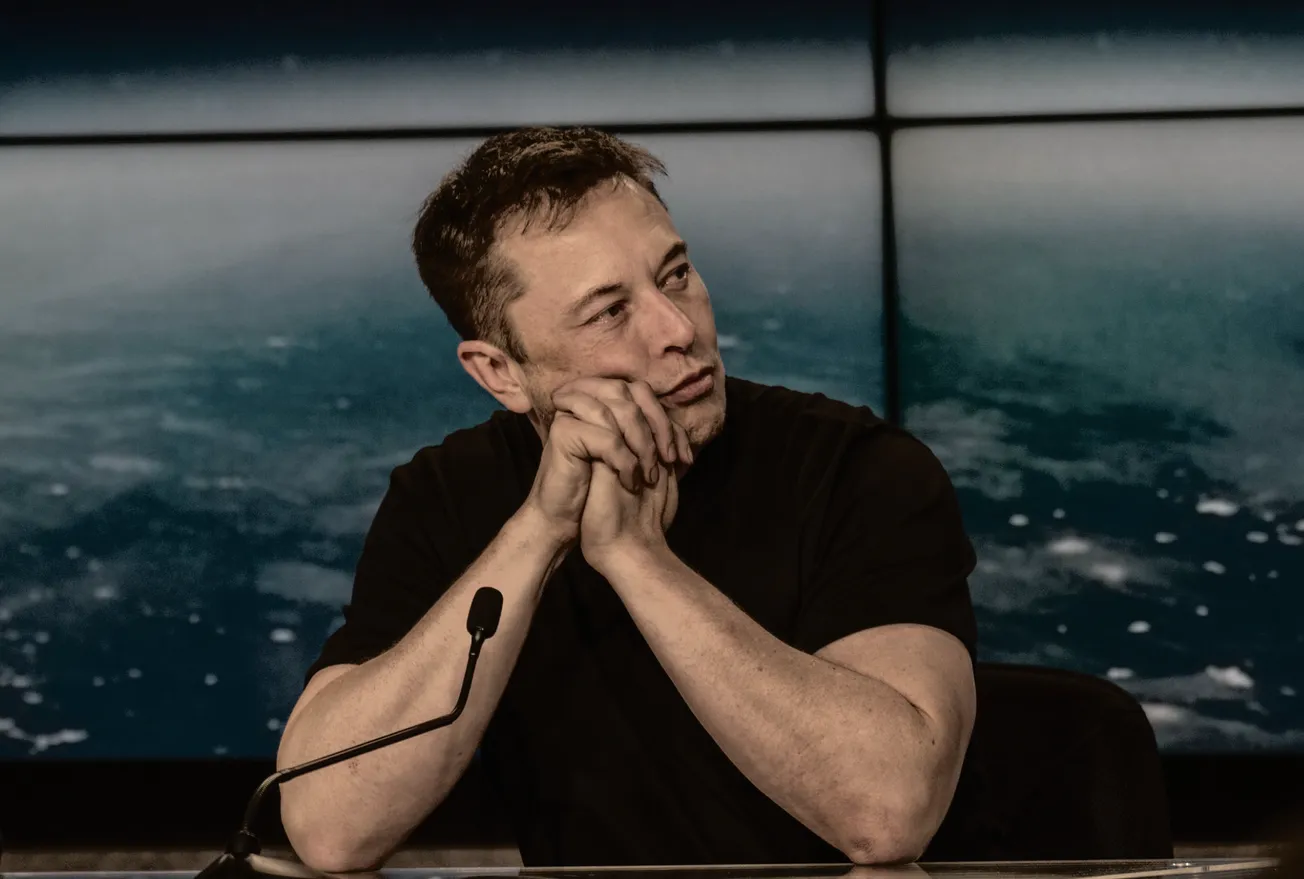 Offerta pubblica di SpaceX valuta la società a un record di $210MLD