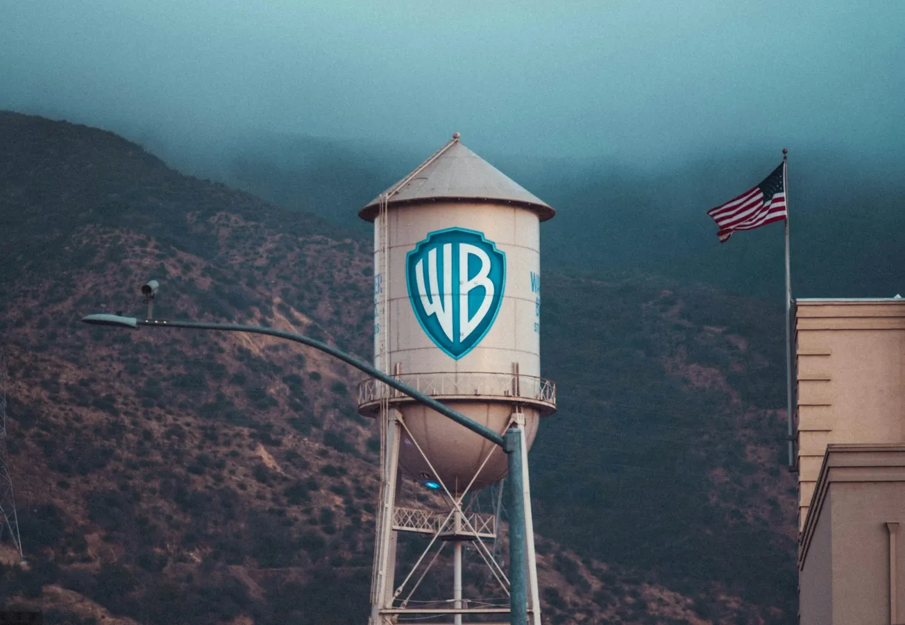 Beato chi compra Warner Bros.?